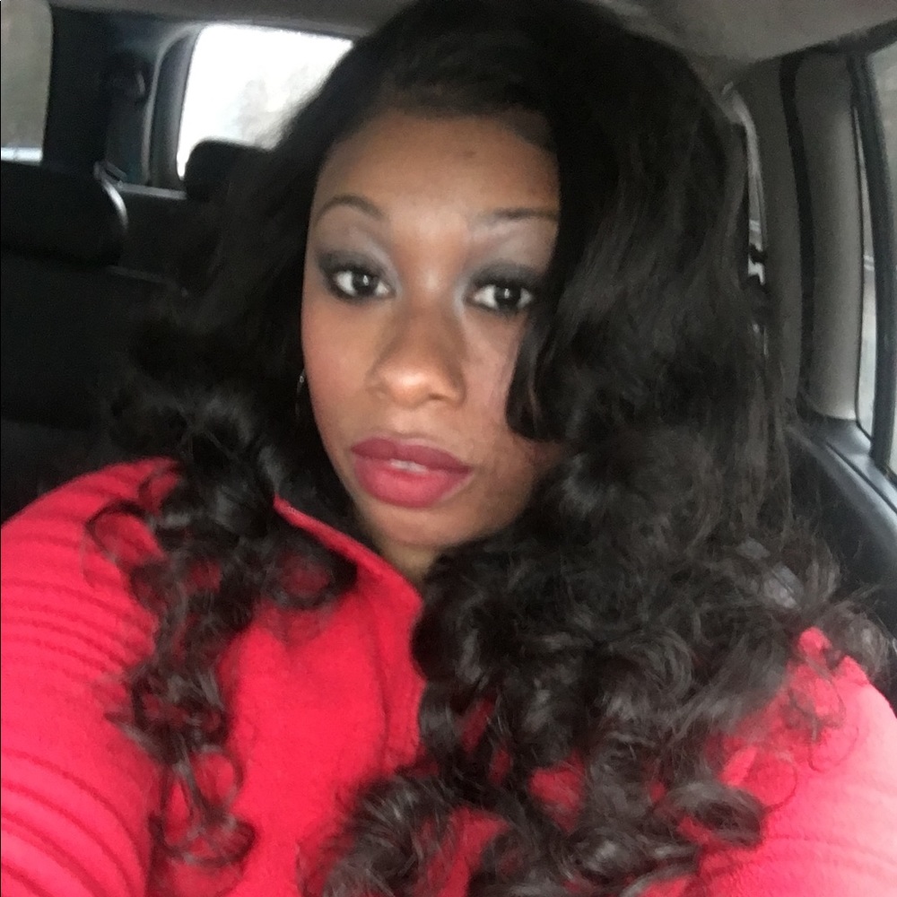 Meet your Posher, Sharee